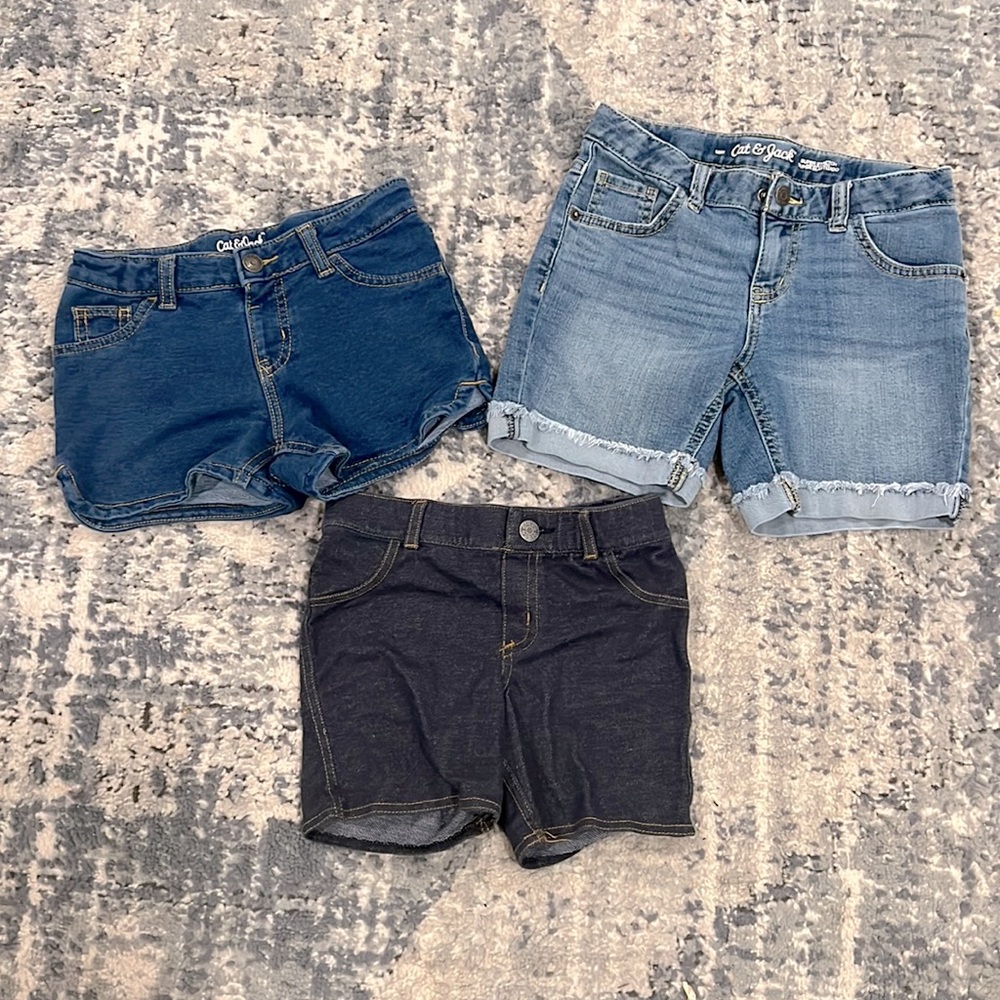 3 pairs of girls shorts size 7/8